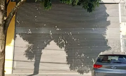 Ponto Comercial/Loja/Box para Aluguel em Campo Belo
