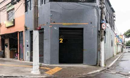 Ponto Comercial à Venda ou Locação em Santo Amaro, São Paulo-SP: 3 Banheiros e 180,00 m² de Área!