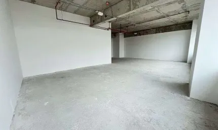 Locação de Salas Comerciais em Condomínio de Alto Padrão em Várzea de Baixo, São Paulo-SP: 113,74m², 4 Vagas e 2 Banheiros!