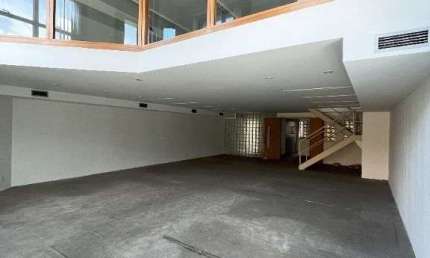 Sala Comercial de alto padrão em condomínio na Vila Tramontano, São Paulo-SP: 3 banheiros, 5 vagas e 136m² de área!
