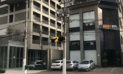 Prédio comercial com 2 andares para locação em Pinheiros