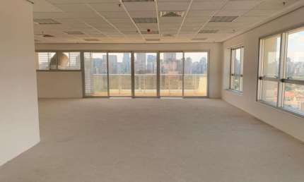 Conjunto Comercial para Locação no Brooklin - Localização Estratégica!
