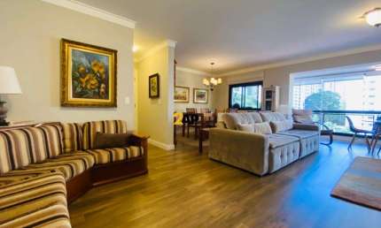 Apartamento a venda em Moema, 3 dormitórios, 2 vagas com 125m² .