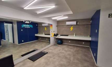 Ponto comercial com 5 salas para alugar na Rua Inhambú, 1368, Vila Uberabinha, São Paulo