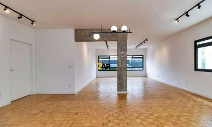Apartamento de Luxo à Venda em Cerqueira César, São Paulo-SP: 3 Quartos, 1 Suíte, 2 Salas, 4 Banheiros, 2 Vagas, 221m².