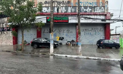Prédio Comercial para Locação com 3.500m2 com 30 vagas por R$ 140.000,00 mês / São Paulo-SP, Bairro Campo Limpo / Pirajussara