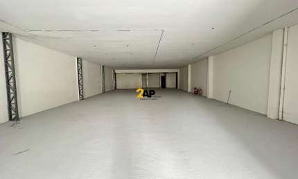 Loja Comercial para Aluguel em Santo Amaro, 4 Banheiros, 4 Vagas e 300m² de área
