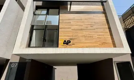 Casa de Condomínio á venda em Brooklin Novo com 163m², 2 suítes e 2 vagas.