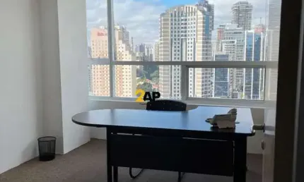 Sala comercial para locação dentro do renomado Morumbi Shopping em São Paulo-SP,  2 salas, 2 banheiros, 42m² de área.