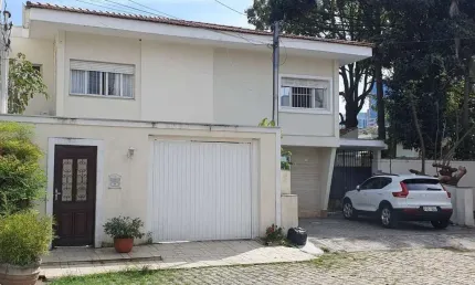 Casa em Condomínio à Venda no Brooklin, São Paulo-SP: 3 Quartos, 2 Suítes, 3 Banheiros, 2 Vagas de Garagem - 136 m²
