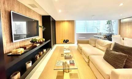 Apartamento de Luxo na Vila Nova Conceição: 4 Quartos, 2 Suítes, 3 Salas, 5 Banheiros, 2 Vagas - 400m² - SP
