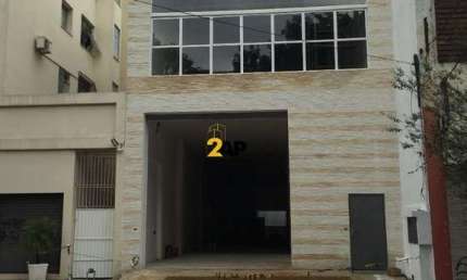 Loja para aluguel em Moema, com 4 banheiros, 2 vagas de garagem e 700,00 m² de área.