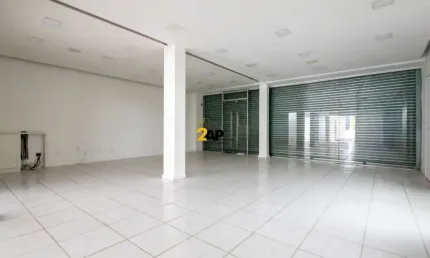 Alugue já este ponto comercial de 364m² na Vila Clementino, 5 salas, 3 banheiros, 4 vagas de garagem.