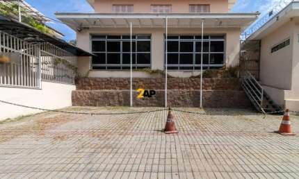 Excelente Ponto Comercial para Locação no Pacaembu, São Paulo-SP: 5 Salas, 5 Banheiros, 10 Vagas de Garagem, 588m²!