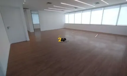 Sala comercial na Vila Olímpia: 196m², 2 banheiros, 6 vagas - Condomínio de destaque em São Paulo-SP!