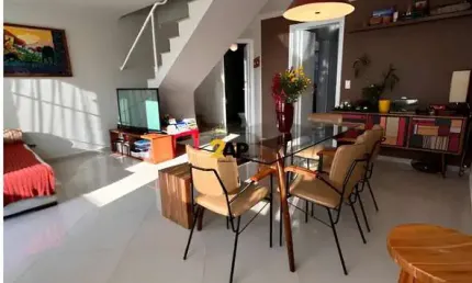 Casa de Condomínio em Jardim Pinheiros com 87m², 3 quartos sendo 1 suíte e 2 vagas.
