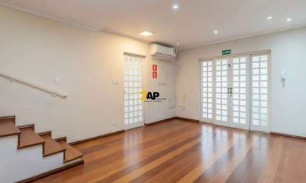 Casa Comercial no Planalto Paulista: 4 salas, 4 banheiros, 1 vaga - Venda ou Locação em São Paulo-SP!