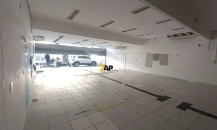 Ponto Comercial para Locação no Centro de Diadema-SP: 2 salas, 2 banheiros, 10 vagas, 457m².