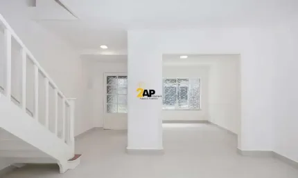 Casa Comercial para Locação em Perdizes, São Paulo-SP: 6 Salas, 3 Banheiros, 1 Vaga de Garagem - 150m² de Área