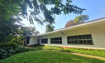 Imperdível oportunidade: Casa de 5 quartos e 2 suítes no Parque das Flores, São Paulo-SP!