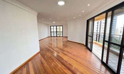 Cobertura de luxo no Morumbi Jardim Ampliação: 3 quartos, 3 suítes, 5 banheiros, 4 vagas - São Paulo-SP - 370m².
