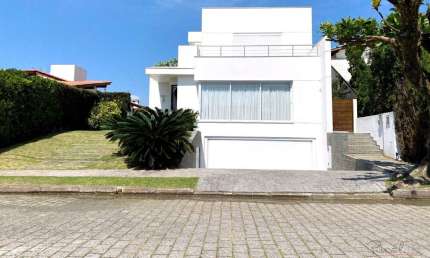 Casa em condomínio fechado com 4 quartos à venda na Rua das Garoupas, Jurerê, Florianópolis por R$ 5.300.000