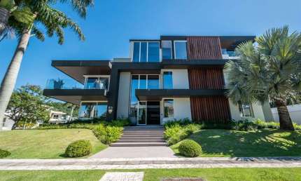 Casa em condomínio fechado com 7 quartos à venda na Rua Dos Peixes Lua, Jurerê Internacional, Florianópolis por R$ 24.000.000