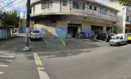 Prédio à venda na Avenida Afonso Pena, Estuário, Santos
