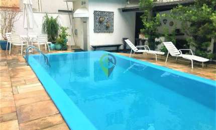 Casa para locação no Gonzaga 3 dormitórios, 300 m² - venda ou aluguel - Gonzaga - Santo