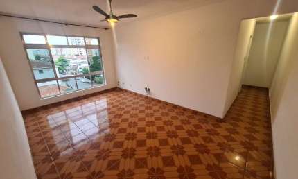 Oportunidade de investimento no bairro Aparecida, apartamento com 2 dormitórios, elevador e garagem!