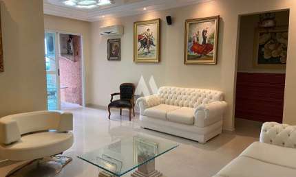 Apartamento Alto Padrão na Quadra da Praia De Santos