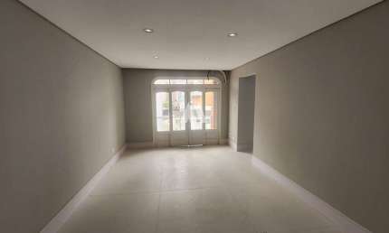 Apartamento em Ponta da Praia, Totalmente Reformado, 2 dormitórios, , 1 vaga, Santos/SP