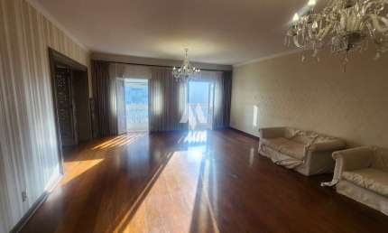 Apartamento em Boqueirão,4 dormitorios,1 suíte , 2 vagas, 2 quadras da praia Santos/SP