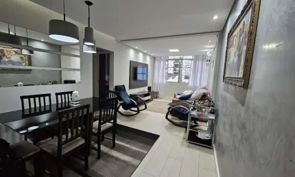 Apartamento Reformado de 2 Quartos na Quadra da Praia, ao lado Shopping Praiamar