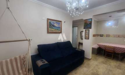 Apartamento em Embaré,Terreo, 2 dormitorios, totalmente reformado Santos/SP