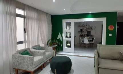 APARTAMENTO FRENTE NO BAIRRO EMBARÉ COM 3 QUARTOS (01 SUÍTE) + DEPENDÊNCIA COMPLETA, VISTA LIVRE,  01 QUADRA DA PRAIA.