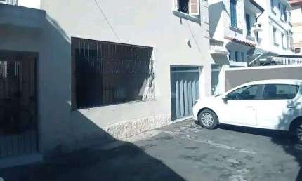 Casa para Venda em Santos, Pompéia, 4 dormitórios, 1 suíte, 3 banheiros, 2 vagas