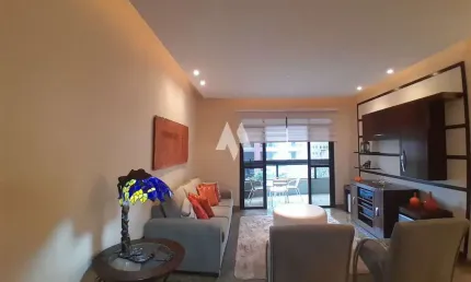 Apartamento Alto Padrão - Vista Mar - 03 Suítes (sendo uma suíte master com banheira e closet)