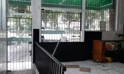 Loja  comercial ideal para restaurante na av. bernardino de campos!