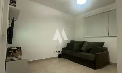 Casa em Villaggio no Marapé com 2 suítes e piscina.