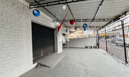 Casa à venda na Praça da Bandeira, 228, Centro, São Vicente