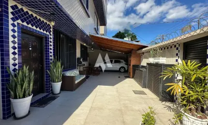 Casa com 2 quartos à venda na Rua Professor Torres Homem, Boqueirão, Santos