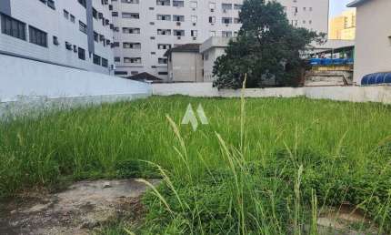 Oportunidade Única de Locação de Terreno na Ponta da Praia, Santos