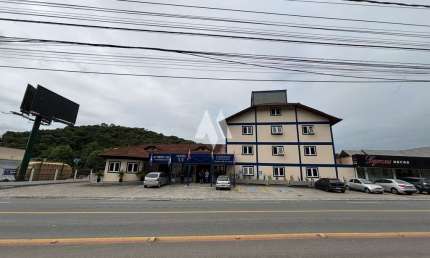 Casa comercial à venda na Rua Quinze de Novembro, Glória, Joinville