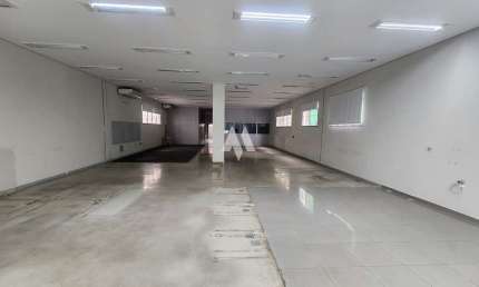 Casa comercial para alugar no Gonzaga, Santos 