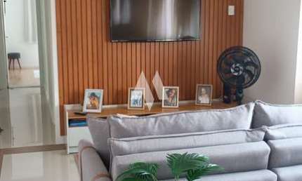 Apartamento à venda na Ponta da praia com garagem fechada!