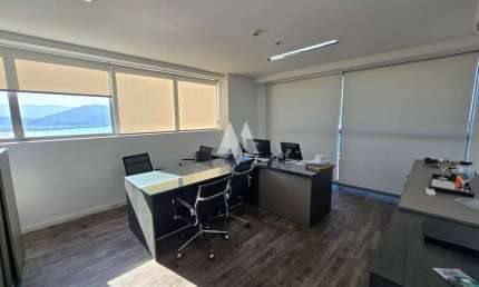 Sala Comercial Valongo para locação, 4 salas unificadas, 4 vagas
