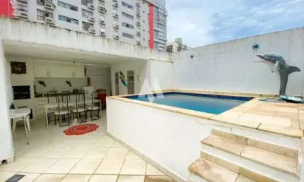 Sobrado com 3 quartos e 4 banheiros à Venda, 220 m² - Gonzaga em Santos