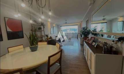 Apartamento para locação com 4 dormitórios, 1 suíte, a uma quadra da praia, 1 vaga demarcada