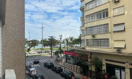 Apartamento à venda na Aparecida com vista parcial do mar!